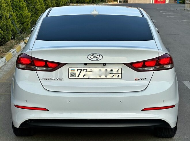 Hyundai Avante 2016, 140,000 km - 1.6 л - Bakı
