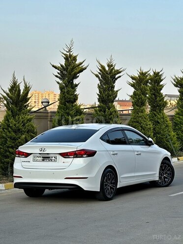 Hyundai Avante 2016, 140,000 km - 1.6 л - Bakı