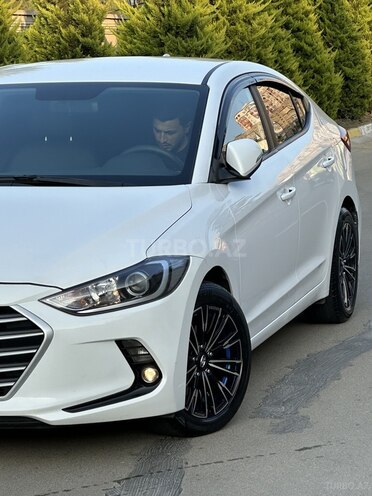 Hyundai Avante 2016, 140,000 km - 1.6 л - Bakı
