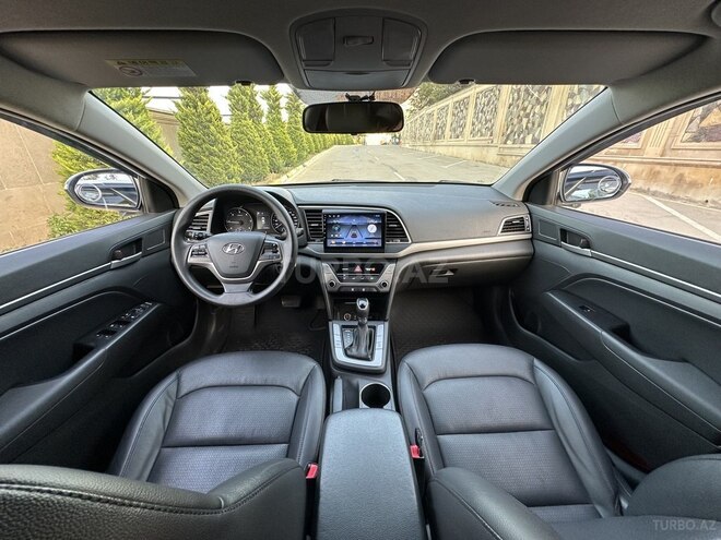 Hyundai Avante 2016, 140,000 km - 1.6 л - Bakı
