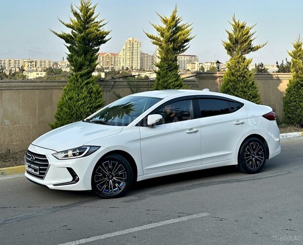 Hyundai Avante 2016, 140,000 km - 1.6 л - Bakı