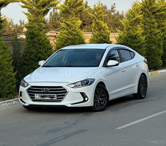 Hyundai Avante 2016, 140,000 km - 1.6 л - Bakı