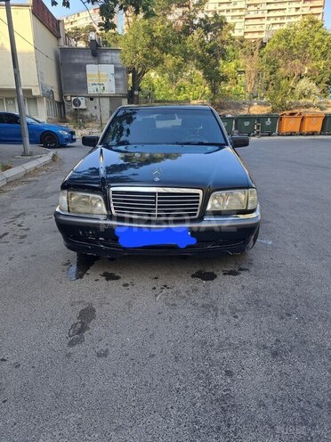 Mercedes C 180 1999, 424,000 km - 1.8 l - Bakı