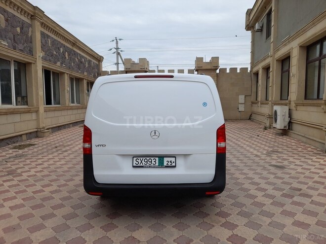 Mercedes Vito 2018, 254,000 km - 2.2 l - Gəncə
