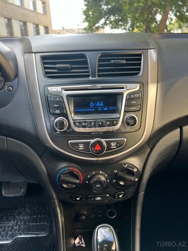 Hyundai Accent 2014, 350,000 km - 1.6 л - Bakı