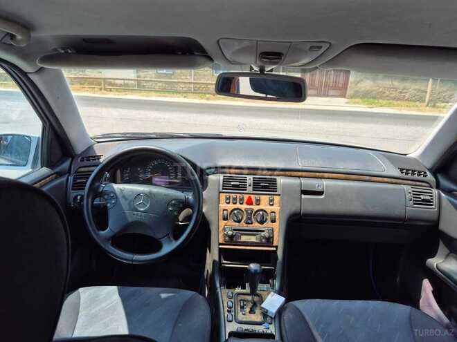 Mercedes E 270 2000, 352,697 km - 2.7 l - Bakı