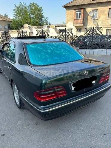 Mercedes E 320 2001, 420,000 km - 3.2 l - Bakı