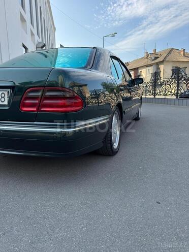 Mercedes E 320 2001, 420,000 km - 3.2 l - Bakı