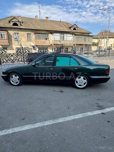 Mercedes E 320 2001, 420,000 km - 3.2 l - Bakı