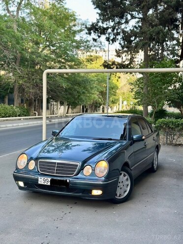 Mercedes E 220 d 2000, 397,000 km - 2.2 l - Bakı