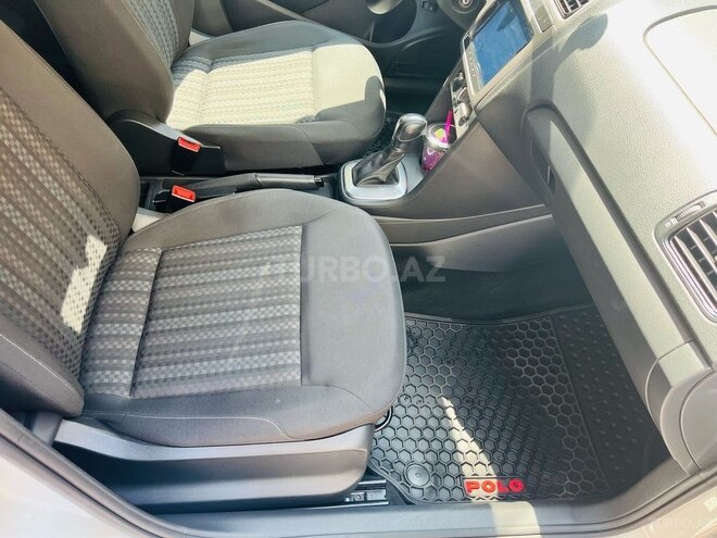 Volkswagen Polo 2019, 76,000 km - 1.6 l - Bakı