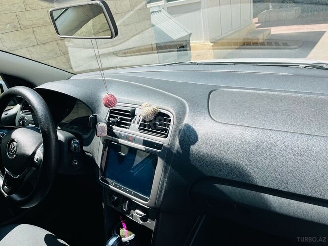 Volkswagen Polo 2019, 76,000 km - 1.6 l - Bakı