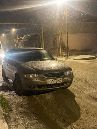 Opel Vectra 1997, 490,000 km - 1.8 l - Bakı