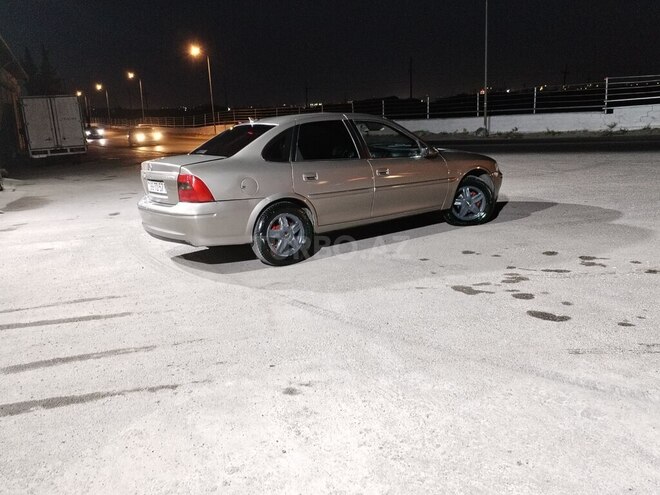 Opel Vectra 1997, 490,000 km - 1.8 l - Bakı