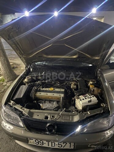 Opel Vectra 1997, 490,000 km - 1.8 l - Bakı