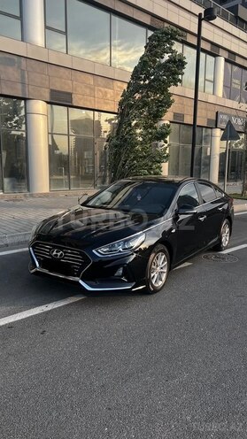 Hyundai Sonata-2