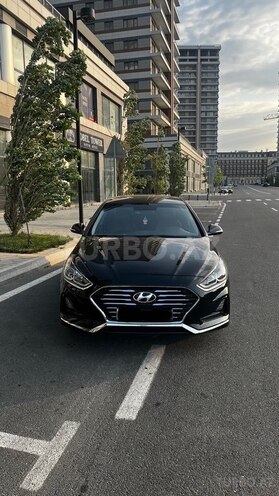 Hyundai Sonata-1