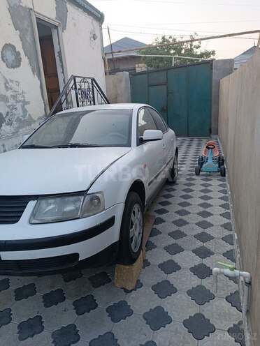 Volkswagen Passat 1997, 334,007 km - 1.8 l - Bakı
