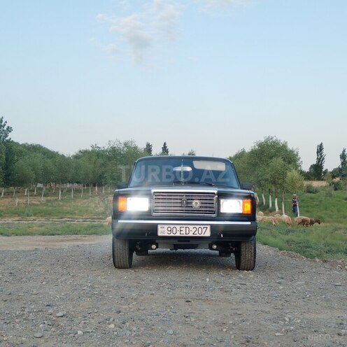 LADA (VAZ) 2107 2003, 94,677 km - 1.5 l - Salyan