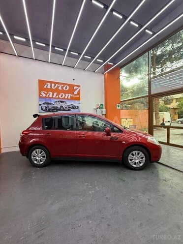 Nissan Tiida-3