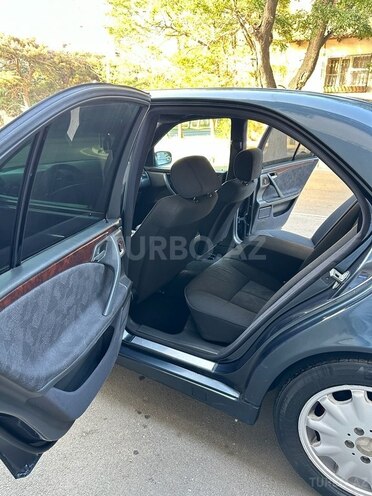 Mercedes E 220 d 2000, 397,000 km - 2.2 l - Bakı