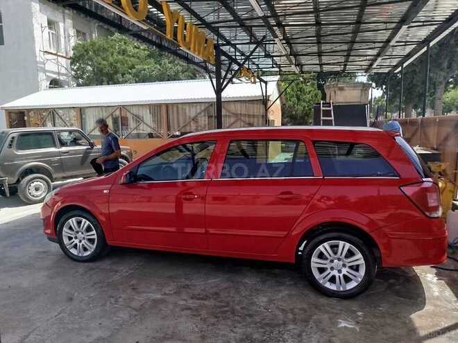 Opel Astra 2009, 214,000 km - 1.4 l - Gəncə