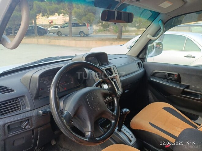 Mitsubishi Pajero io 1999, 252,000 km - 1.8 л - Bakı