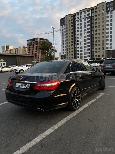 Mercedes E 350 2009, 217,800 km - 3.5 l - Bakı