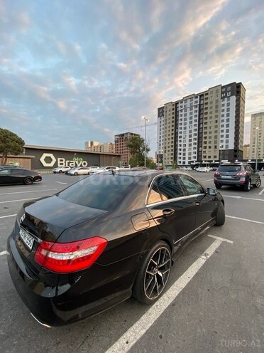 Mercedes E 350 2009, 217,800 km - 3.5 l - Bakı