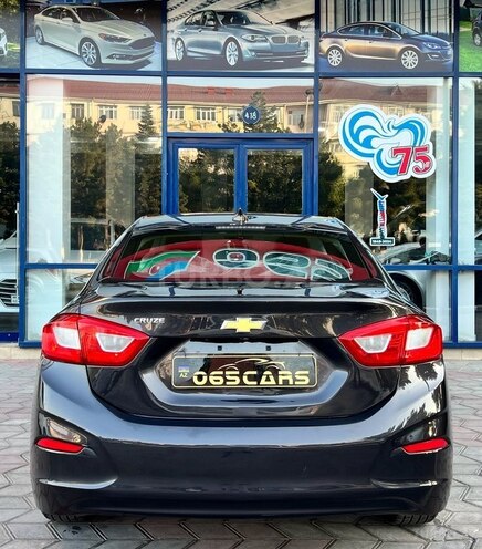 Chevrolet Cruze-13