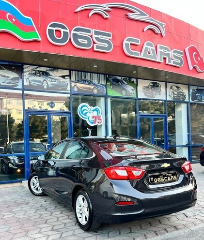 Chevrolet Cruze-15