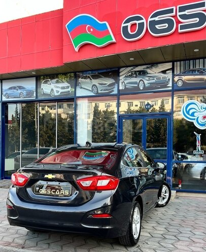 Chevrolet Cruze-16