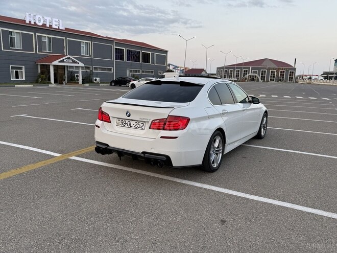 BMW 528-9