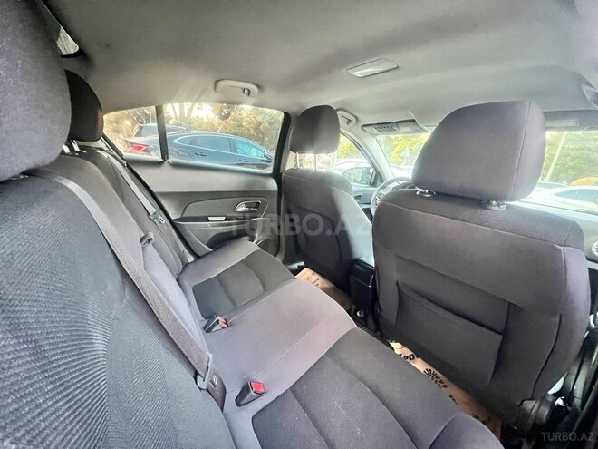 Chevrolet Cruze-16