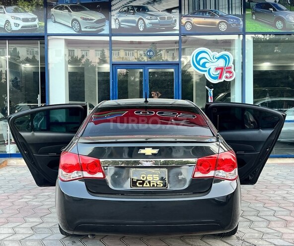 Chevrolet Cruze-9