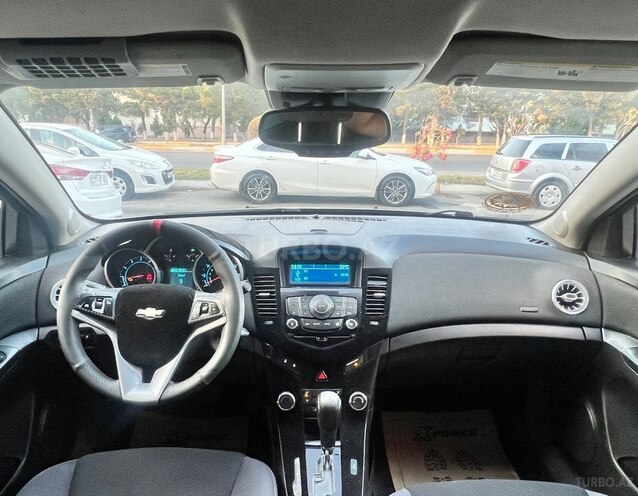 Chevrolet Cruze-14