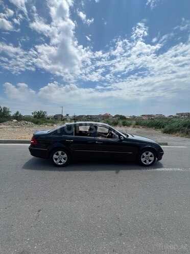 Mercedes E 220 d 2004, 343,621 km - 2.2 l - Bakı