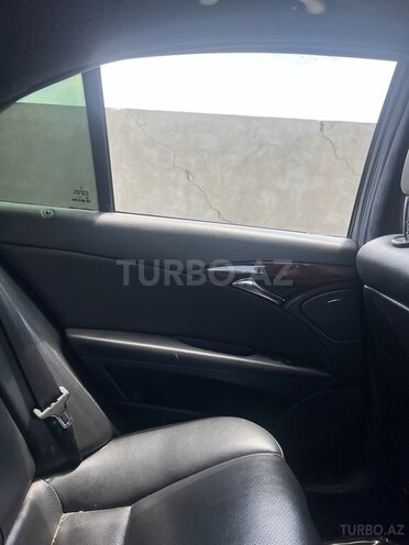 Mercedes E 220 d 2004, 343,621 km - 2.2 l - Bakı