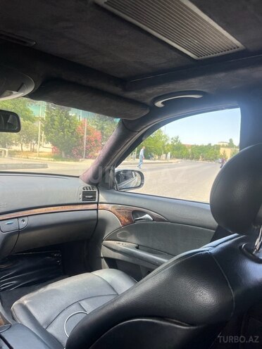 Mercedes E 220 d 2004, 343,621 km - 2.2 l - Bakı