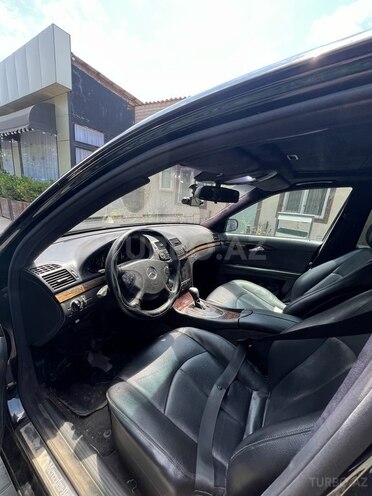Mercedes E 220 d 2004, 343,621 km - 2.2 l - Bakı