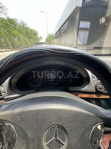 Mercedes E 220 d 2004, 343,621 km - 2.2 l - Bakı