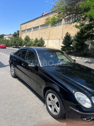 Mercedes E 220 d 2004, 343,621 km - 2.2 l - Bakı