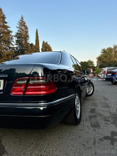 Mercedes E 240 1997, 287,000 km - 2.4 l - Sumqayıt