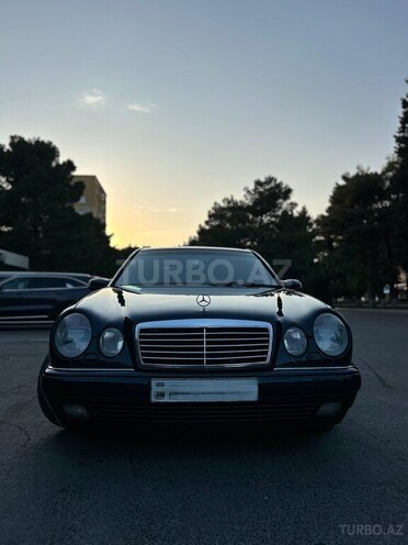 Mercedes E 240 1997, 287,000 km - 2.4 l - Sumqayıt