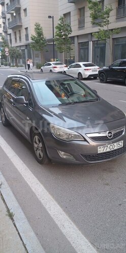 Opel Astra 2011, 278,000 km - 1.4 l - Bakı