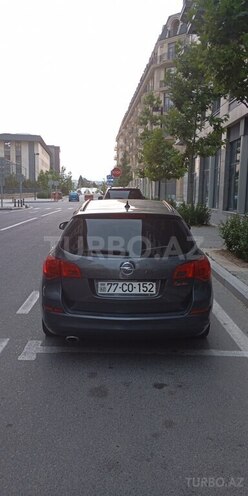 Opel Astra 2011, 278,000 km - 1.4 l - Bakı