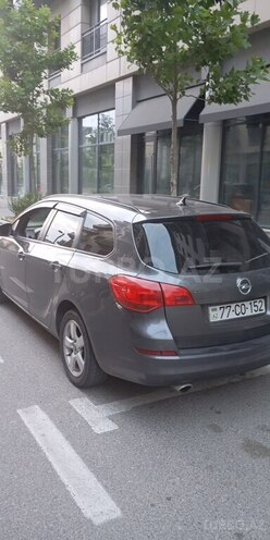 Opel Astra 2011, 278,000 km - 1.4 l - Bakı