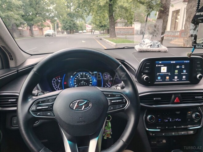 Hyundai Santa Fe 2019, 204,330 km - 2.4 l - Qax