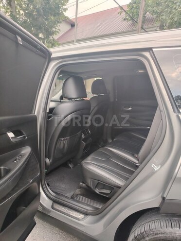 Hyundai Santa Fe 2019, 204,330 km - 2.4 l - Qax