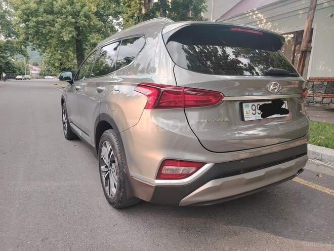 Hyundai Santa Fe 2019, 204,330 km - 2.4 l - Qax